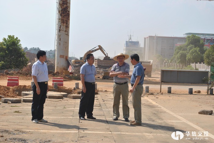 市政協副主席李德才現場調研機場路綜合改造工程yyyyyyyyyyyyyy.jpg